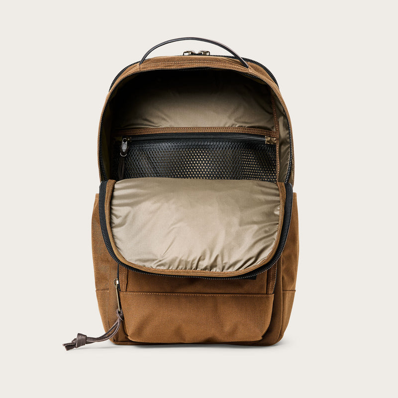 Dryden backpack par Filson | Whiskey (Beige)