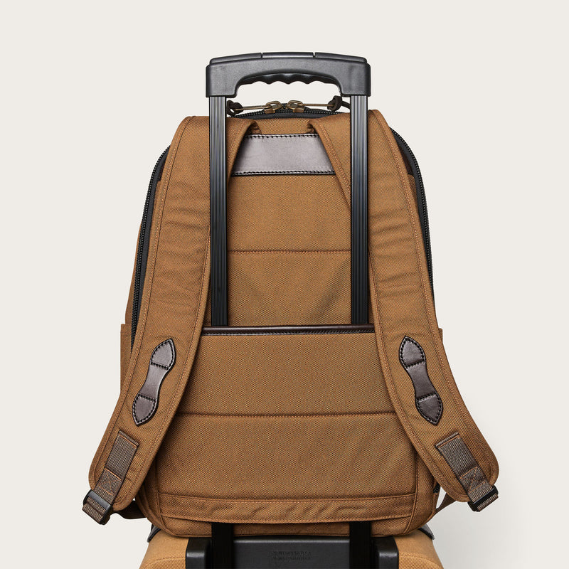 Dryden backpack par Filson | Whiskey (Beige)