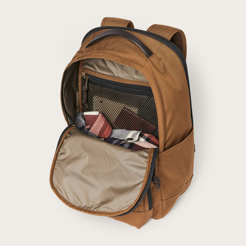 Dryden backpack par Filson | Whiskey (Beige)