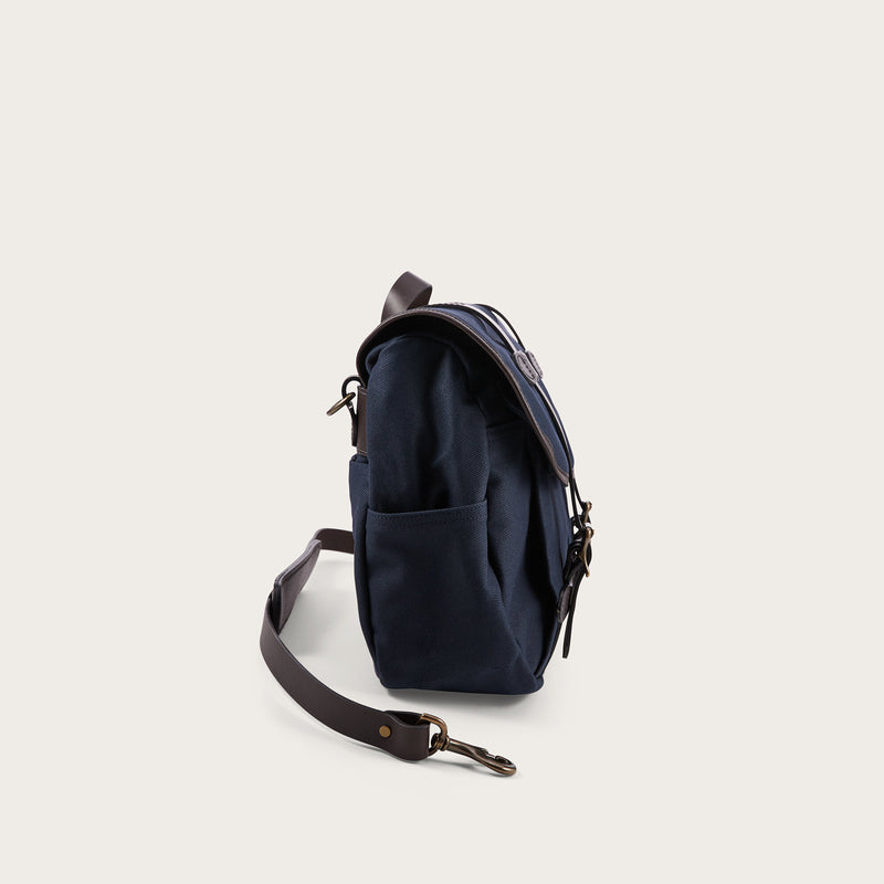 Rugged twill medium field bag by Filson | Navy (Blue)