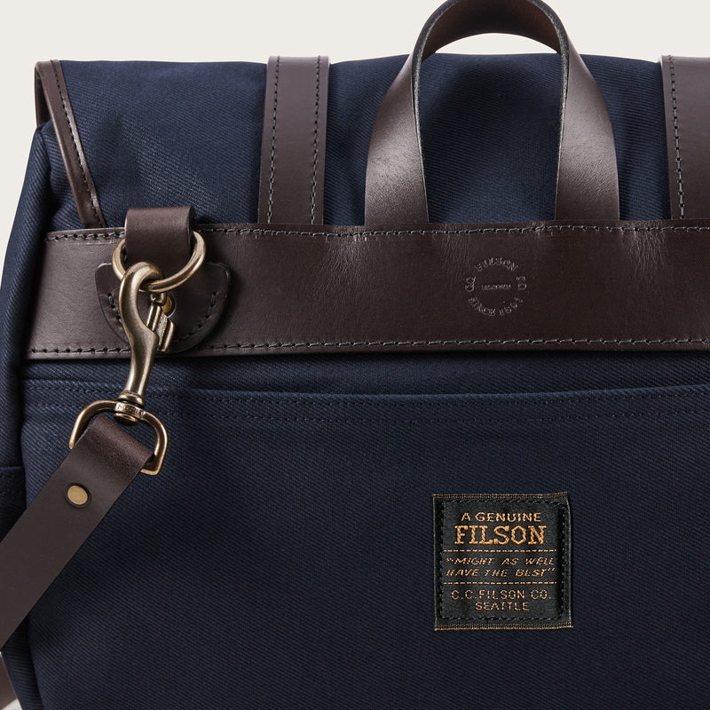 Rugged twill medium field bag by Filson | Navy (Blue)