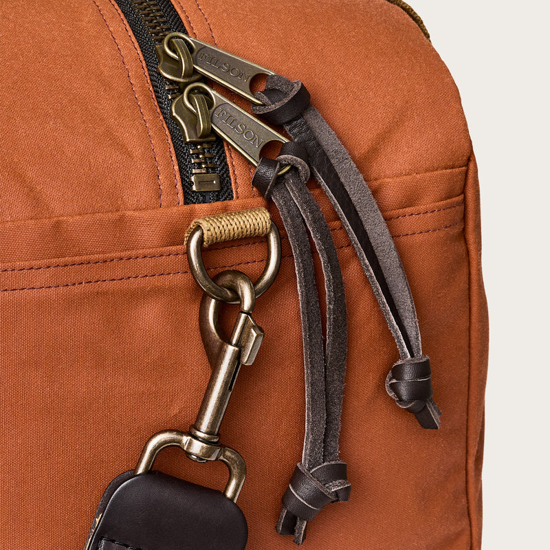 Tin cloth small duffle bag by Filson | Rust (Red)