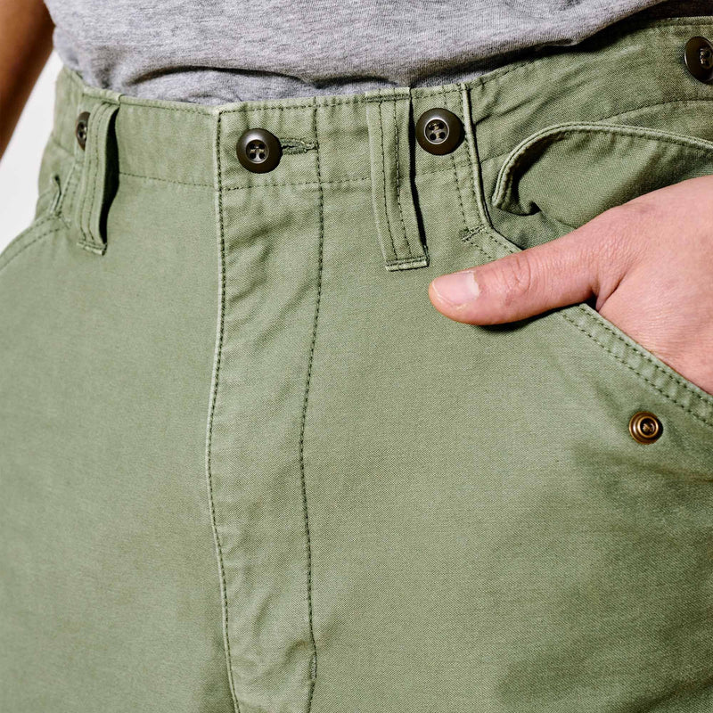 Field cargo shorts by Filson | Washed fatigue green (Green)