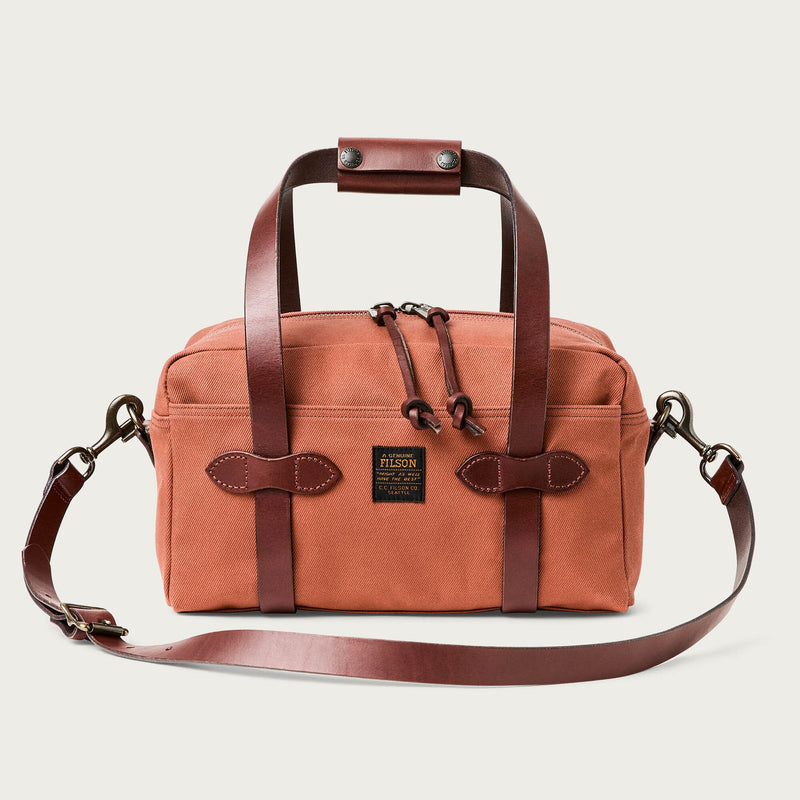 Xs compact duffle bag par Filson | Light rust (Red)