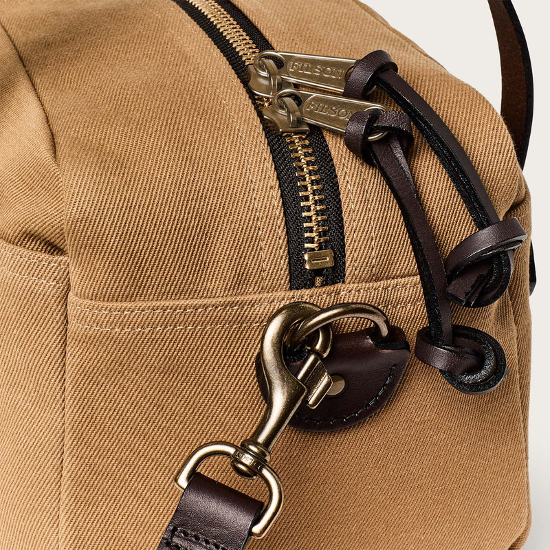 Rugged twill xs compact duffle bag par Filson | Tan (Beige)