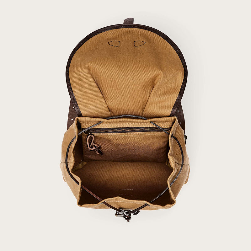 Rugged twill drawstring backpack par Filson | Tan (Beige)