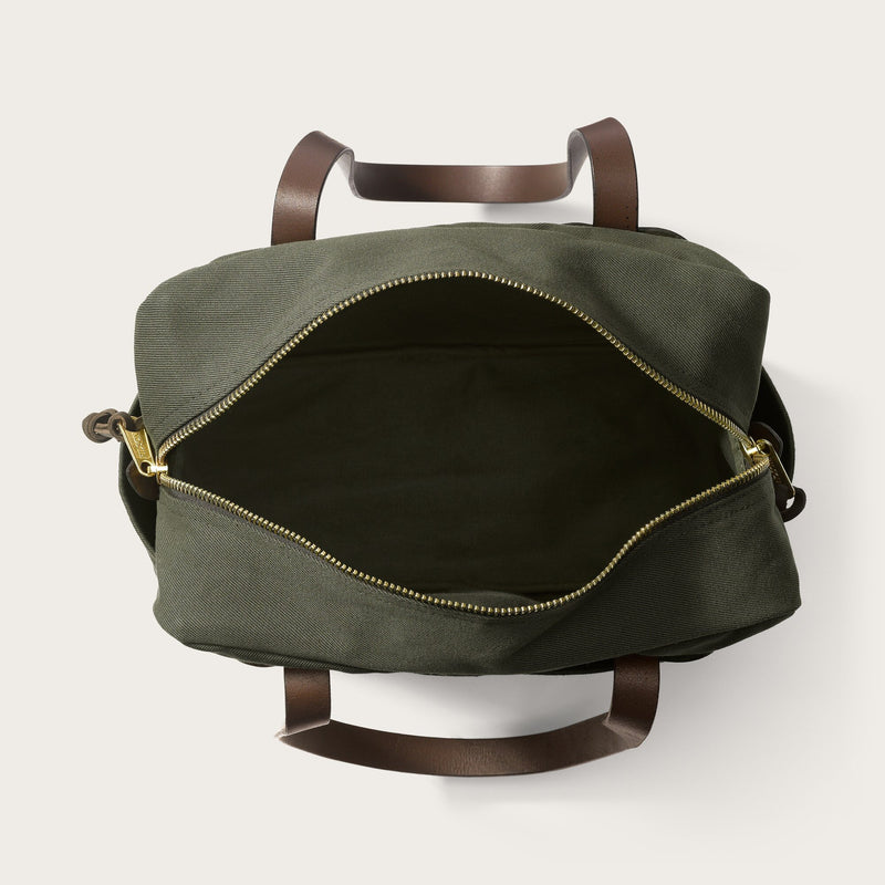 Rugged twill tote bag with zipper par Filson | Otter green (Green)