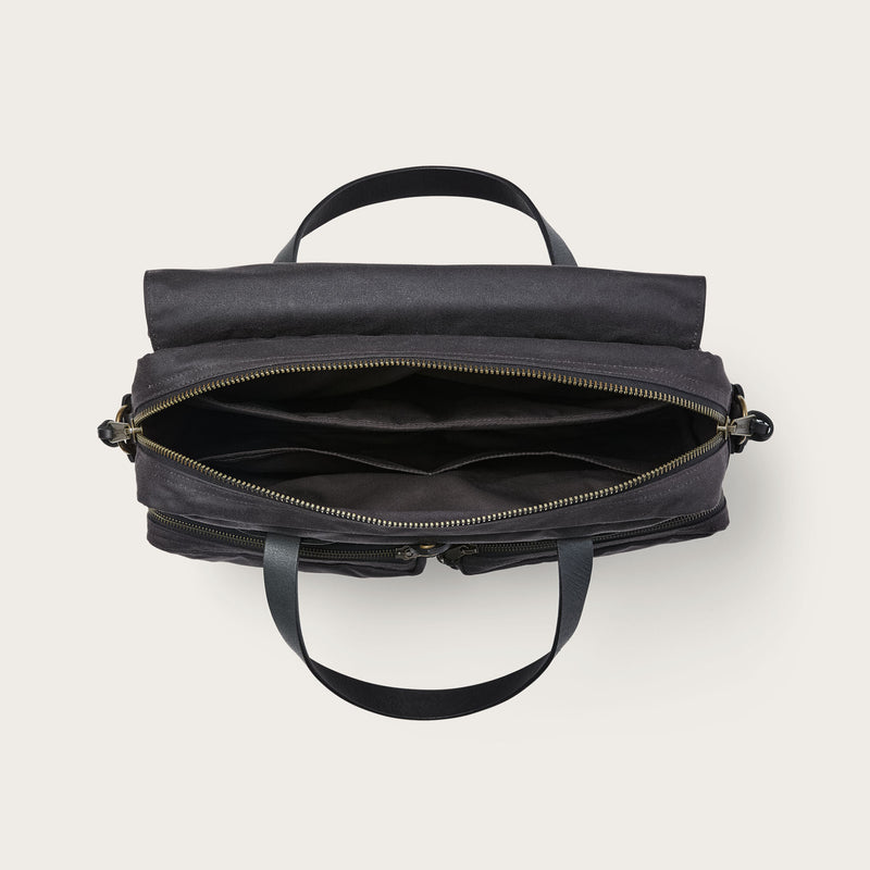 24 hour tin cloth briefcase par Filson | Cinder (Grey)