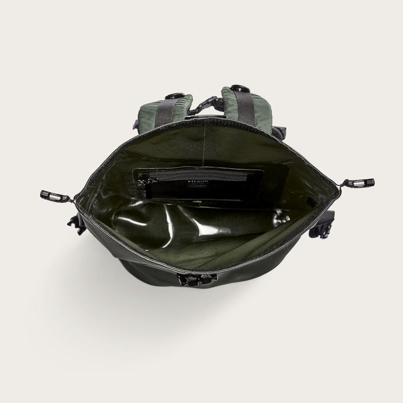 Dry backpack par Filson | Green (Green)