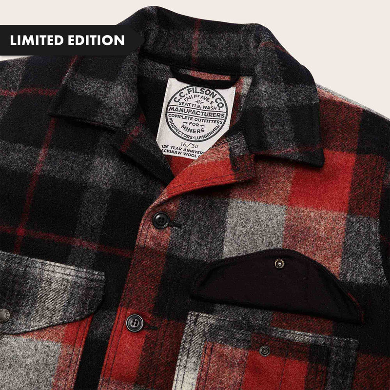 125th anniversary archival mackinaw wool cruiser par Filson | Charcoal rust patchwork (Red)