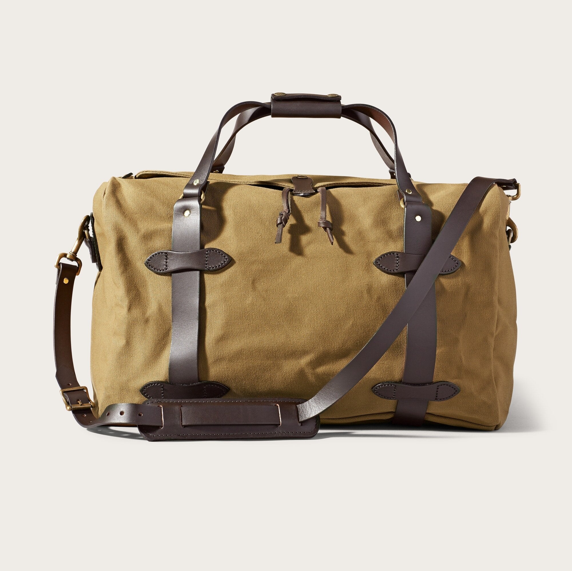 Filson medium duffle hot sale sale