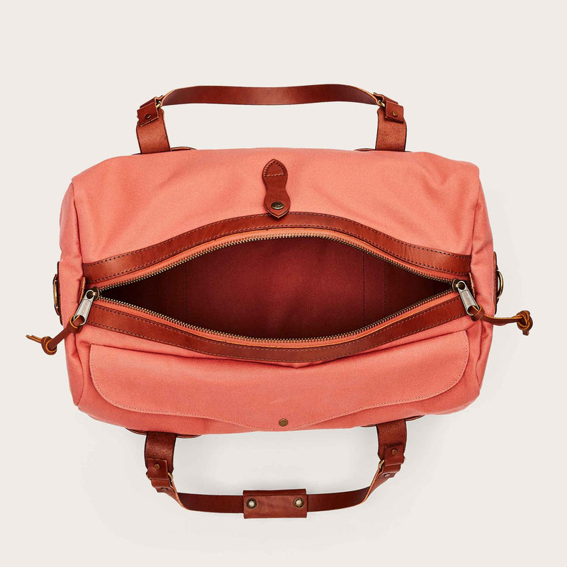 Rugged twill medium duffle par Filson | Cedar red (Red)