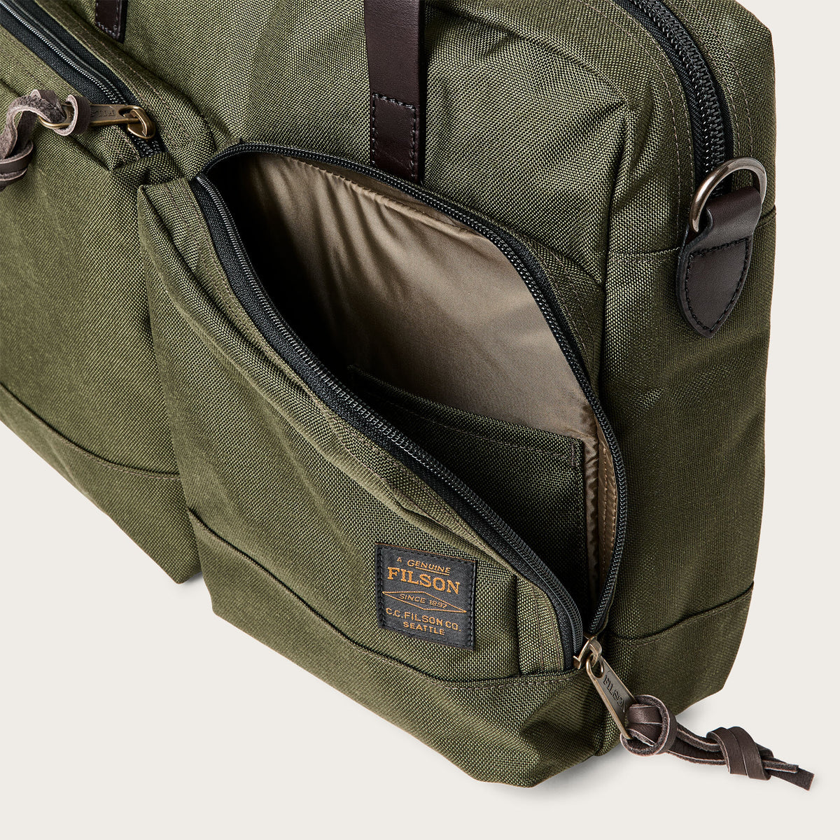 Dryden briefcase by Filson Otter green (Green)1