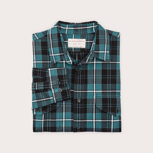 Lightweight alaskan guide shirt by Filson | Petrol / black / whi (Blue)