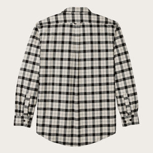 Alaskan guide shirt par Filson | Cream / peat / multi plaid (Gray)