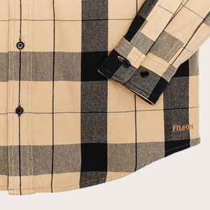 Vintage wash alaskan guide shirt by Filson | Tan / black plaid (Beige)