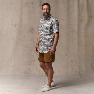 Twin lakes short sleeve sport shirt by Filson | Beluga / print (Gray)