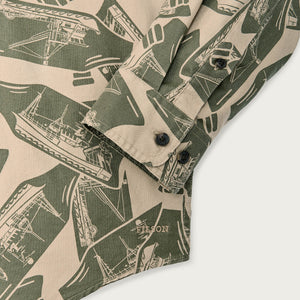 Lightweight alaskan guide shirt by Filson | Khaki / print (Green)