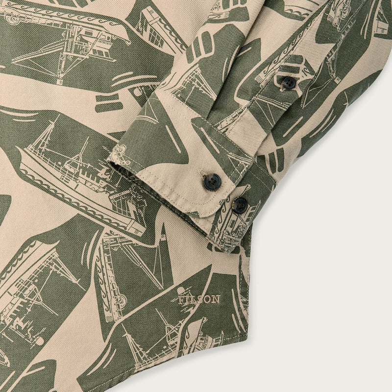 Lightweight alaskan guide shirt by Filson | Khaki / print (Green)