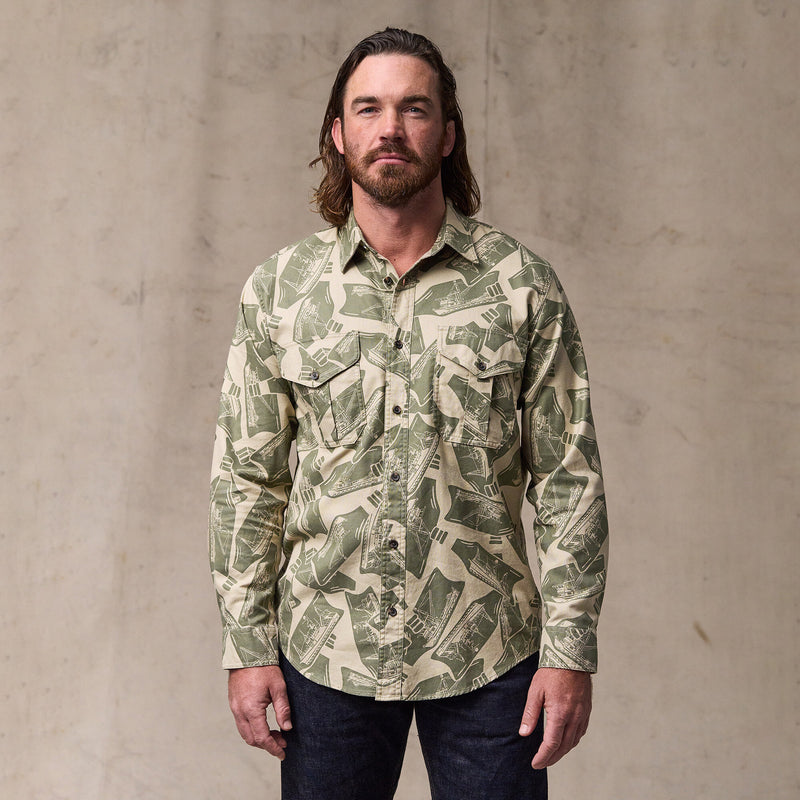 Lightweight alaskan guide shirt by Filson | Khaki / print (Green)