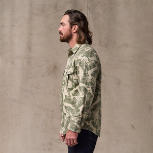 Lightweight alaskan guide shirt by Filson | Khaki / print (Green)