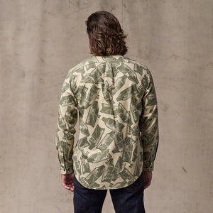 Lightweight alaskan guide shirt by Filson | Khaki / print (Green)