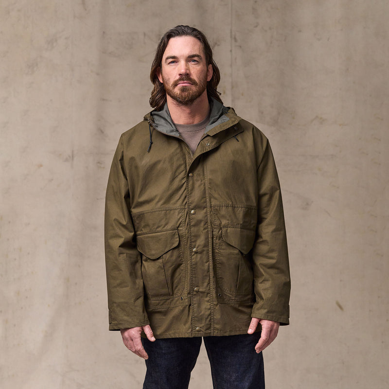 Dry wax omak coat by Filson | Burnt olive (Green)