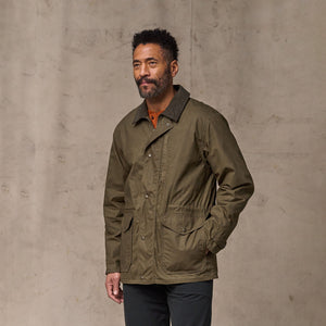 Dry wax mile marker coat by Filson | Burnt olive (Green)