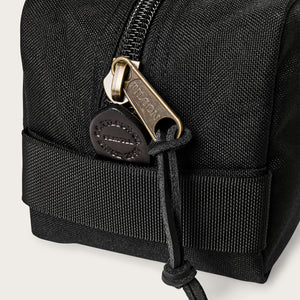 Dryden travel pack by Filson | Black (Black)