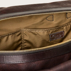 Heritage leather medium duffle bag by Filson | Ballard brown (Brown)