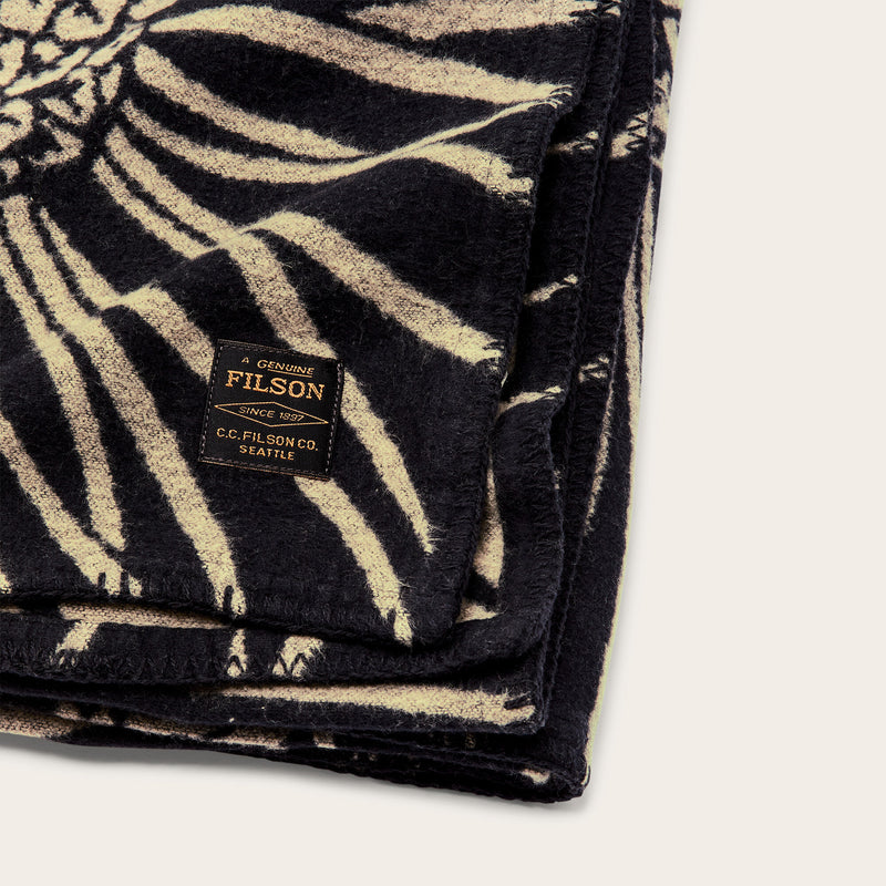 Pine cotton blanket by Filson | Black (Black)