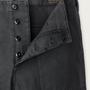 Field supply shorts by Filson | Washed faded black (Black)