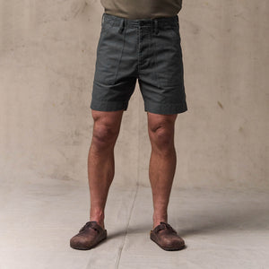 Field supply shorts by Filson | Washed faded black (Black)