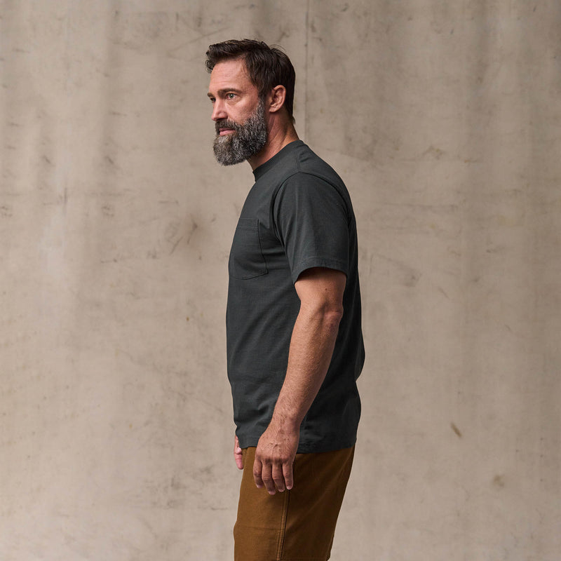 Outfitter pocket t-shirt by Filson | Faded black (Black)