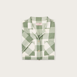 Women’s short sleeve twill camp shirt by Filson | Hedge green/ white plaid (Green)