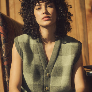 Gilet cardigan femme en laine par Filson | Olive check (Green)