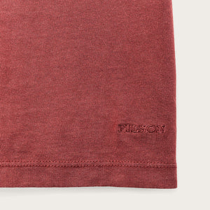 T-shirt femme poche et manches courtes par Filson | Fired brick (Red)