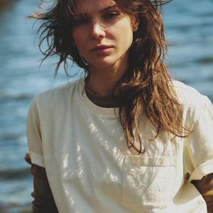 T-shirt femme poche et manches courtes par Filson | White (White)