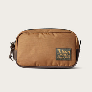 Travel pack by Filson | Whiskey (Beige)